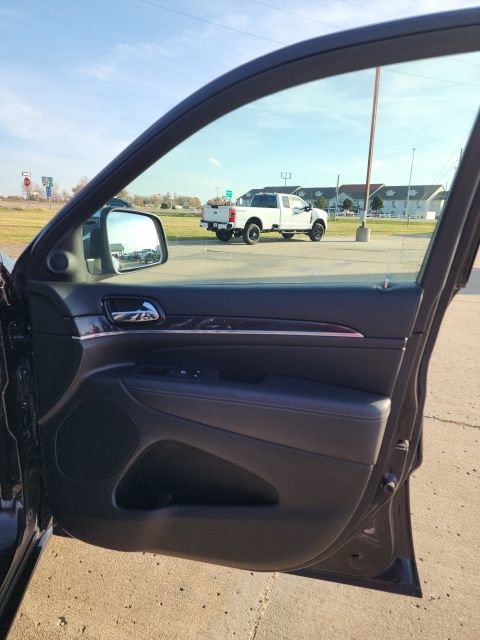 Used 2021 Jeep Grand Cherokee Overland image 44