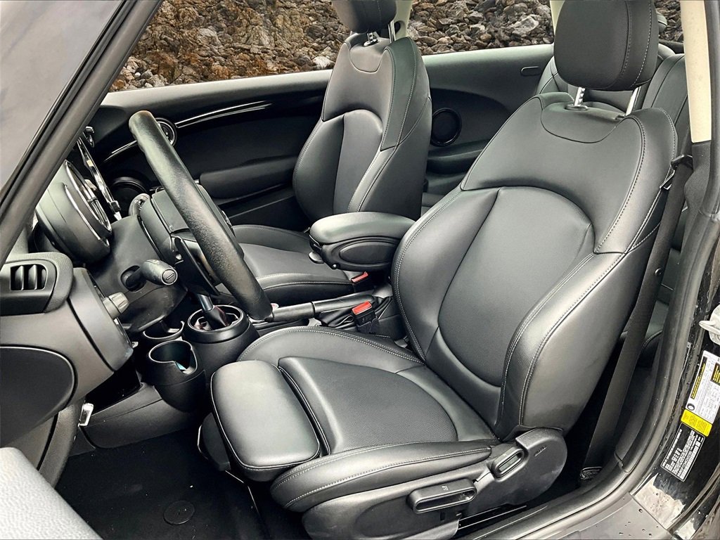 Used 2019 MINI Cooper S image 19