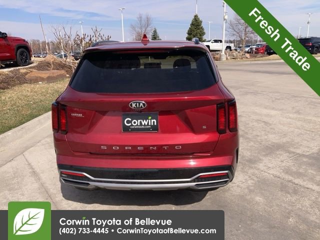 Used 2021 Kia Sorento S w/ Panoramic Sunroof Package image 5