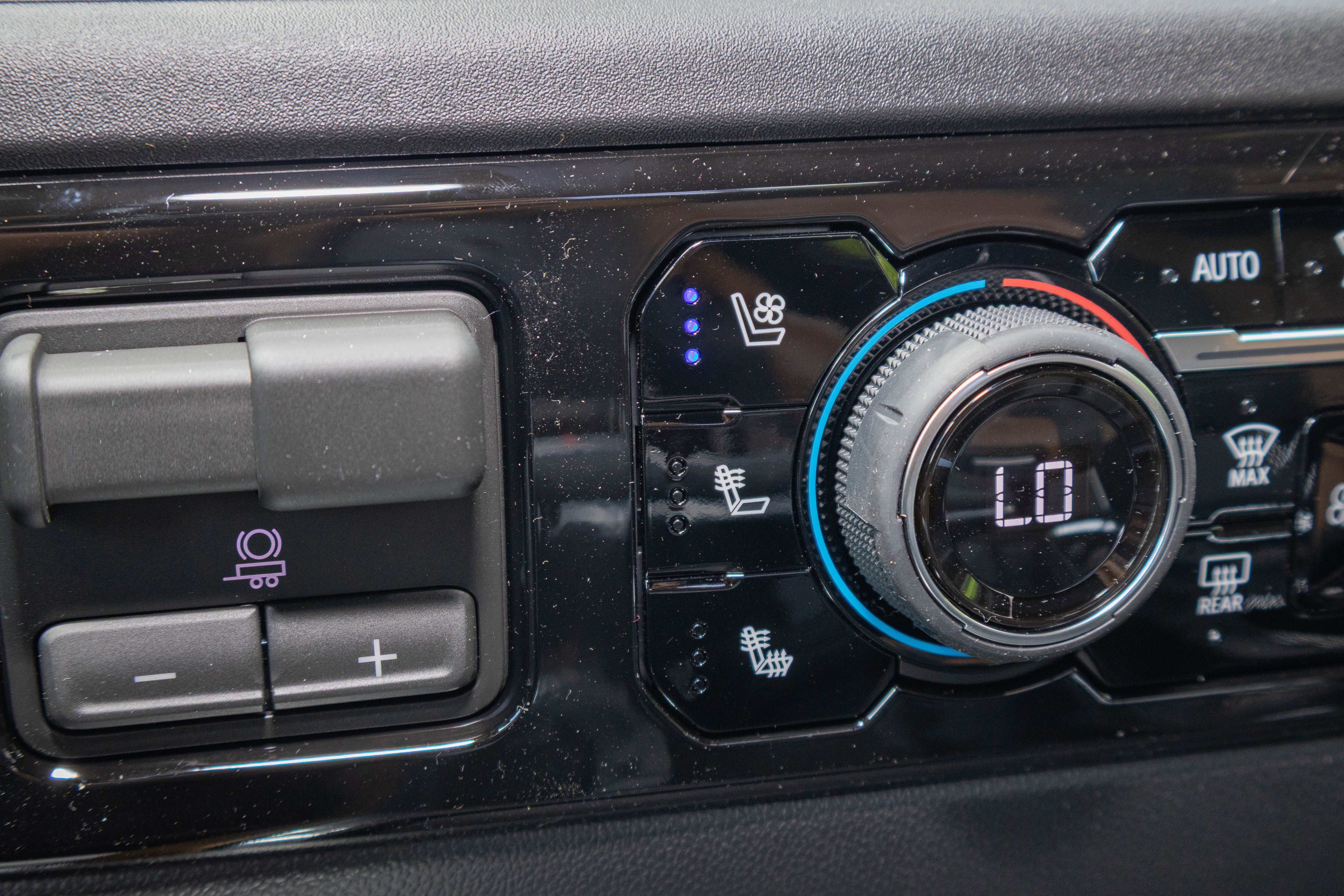 New 2026 Chevrolet Silverado 1500 High Country w/ High Country Premium Package AWD/4WD image 19