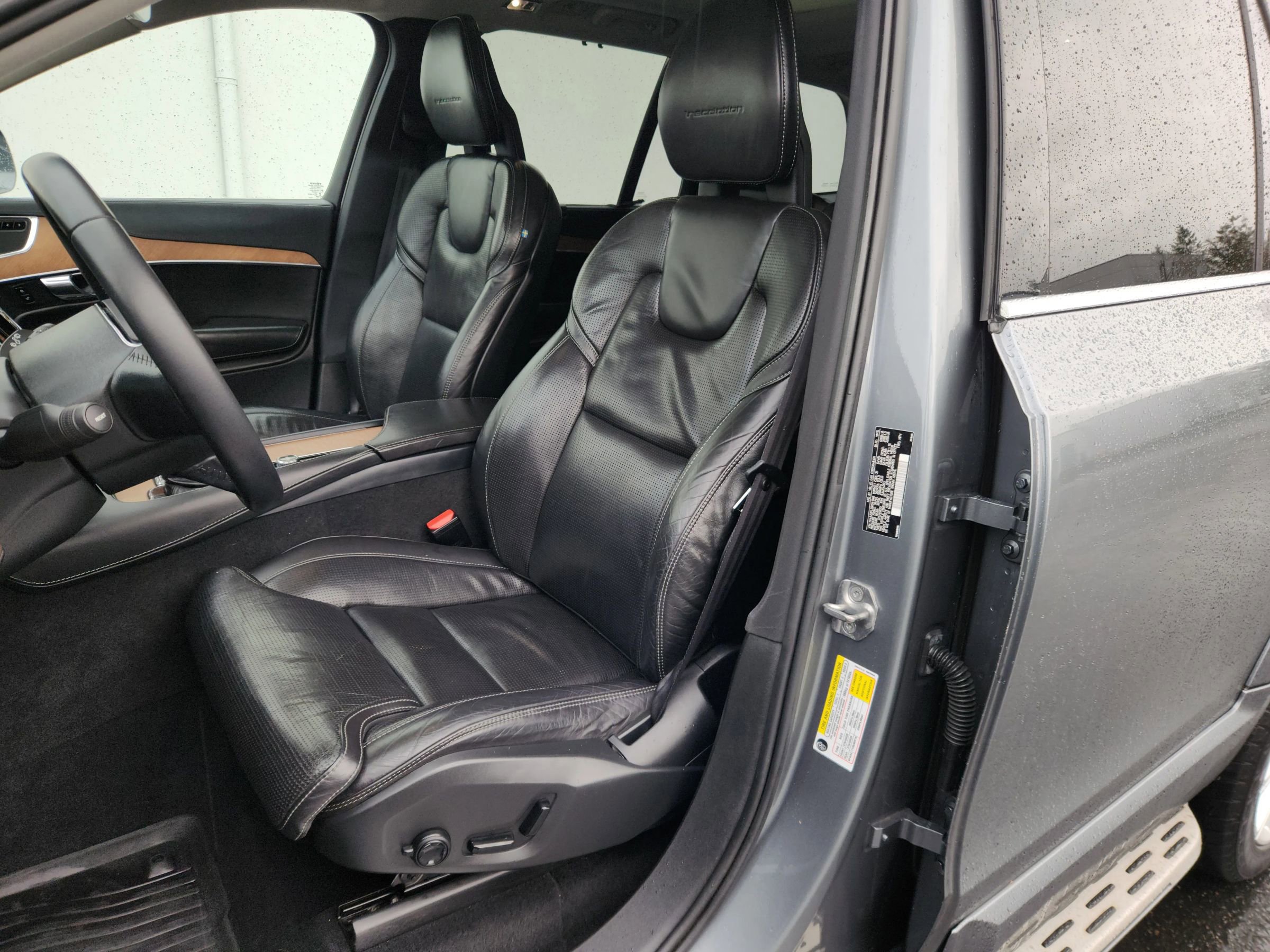 Used 2016 Volvo XC90 T6 Inscription w/ Vision Package AWD/4WD image 8