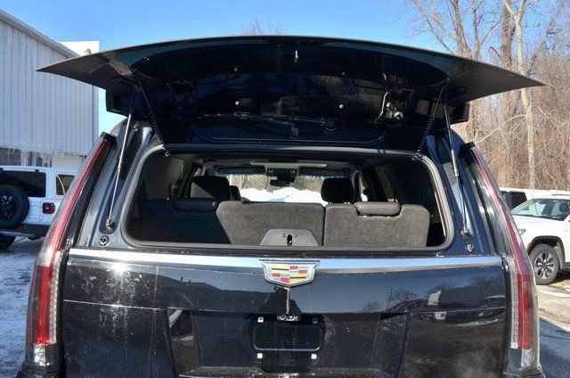 Used 2019 Cadillac Escalade Luxury image 41