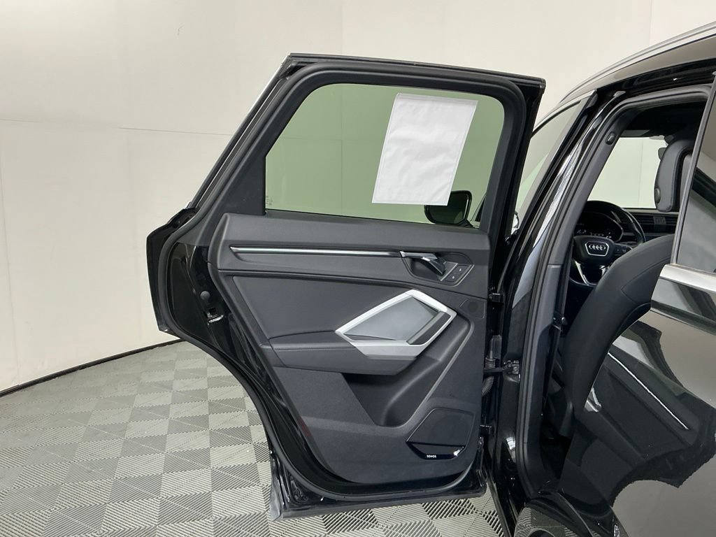Used 2022 Audi Q3 2.0T Premium Plus AWD/4WD image 24