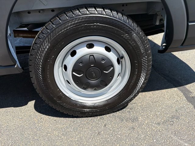 Used 2025 Ford Transit 150 148 Medium Roof RWD image 20