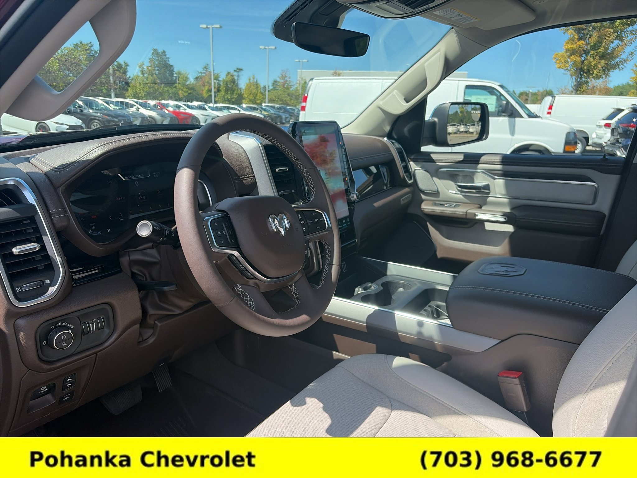 Used 2025 RAM 1500 Laramie AWD/4WD image 18
