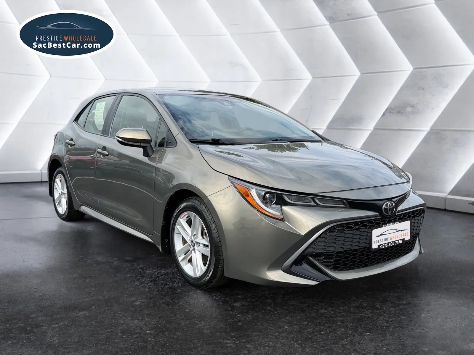 Used 2019 Toyota Corolla SE w/ Carpet Mat Package image 7