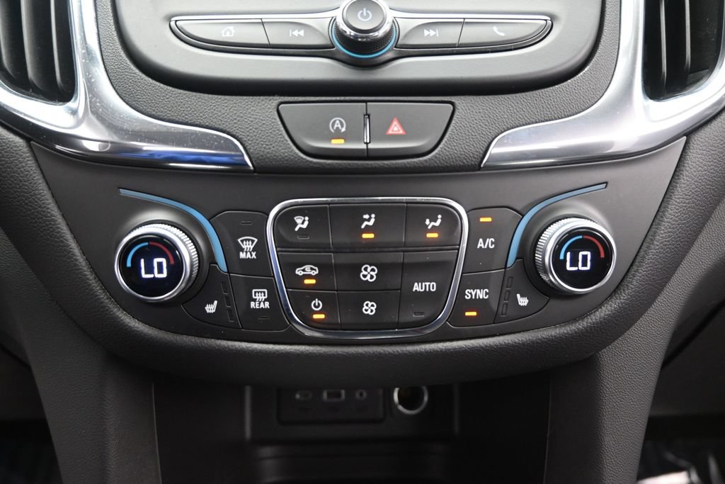 Used 2024 Chevrolet Equinox LT FWD image 28