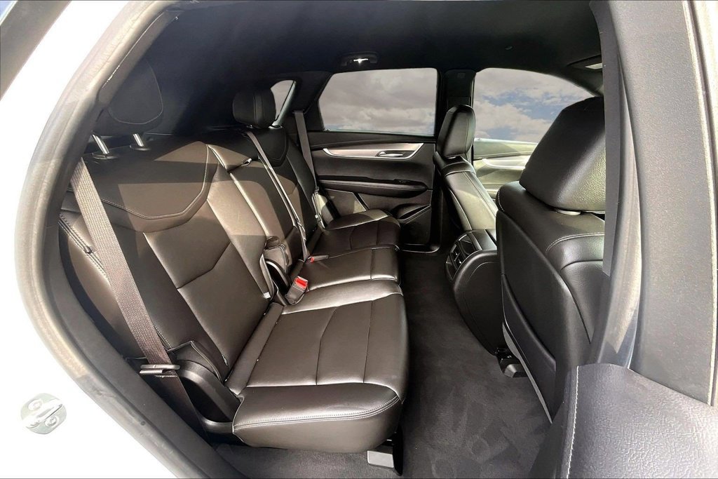 Certified 2024 Cadillac XT5 Luxury w/ LPO, Floor Liner Package AWD/4WD image 25