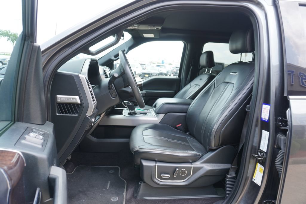 Used 2016 Ford F150 Platinum w/ Equipment Group 701A Luxury AWD/4WD image 7