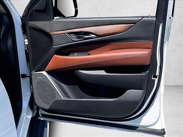 Used 2019 Cadillac Escalade Premium Luxury RWD image 19