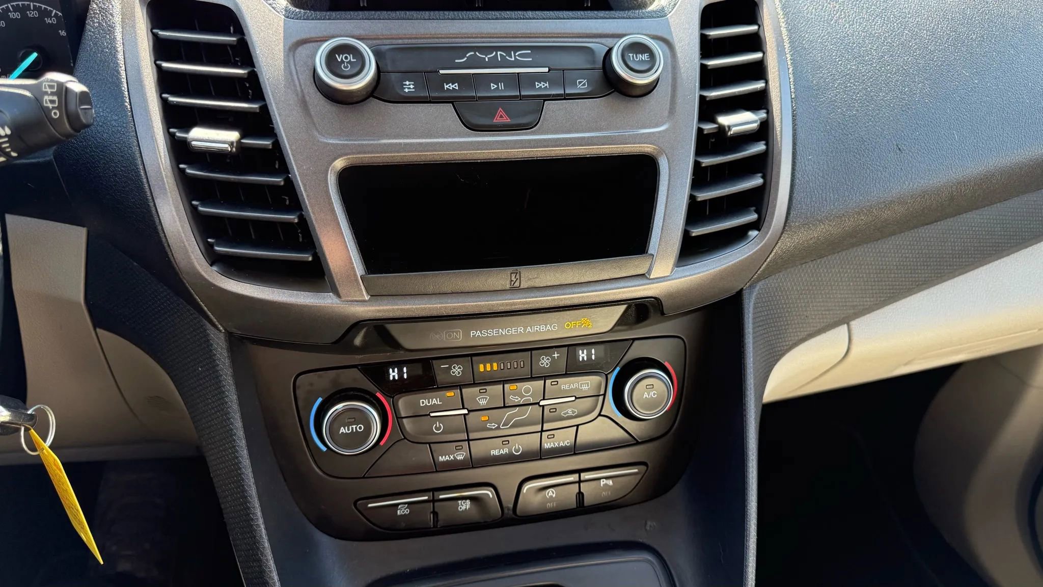 Used 2020 Ford Transit Connect XLT FWD image 21