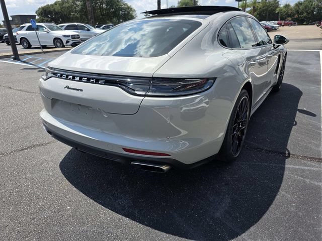 Used 2022 Porsche Panamera RWD image 7