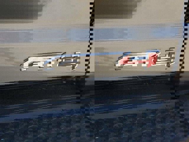 Used 2024 GMC Canyon AT4 image 5