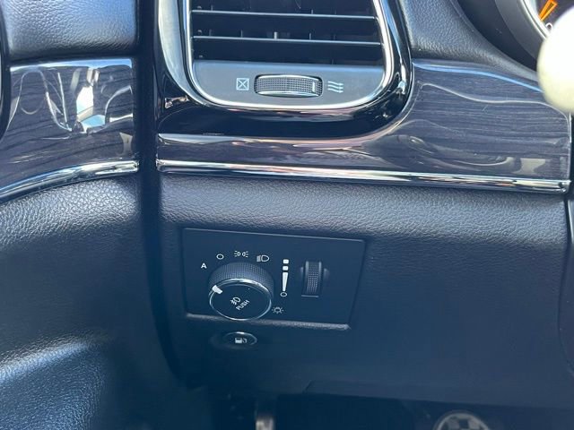 Certified 2021 Jeep Grand Cherokee Overland image 32