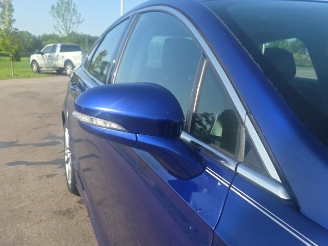Used 2013 Ford Fusion Titanium w/ Titanium Driver Assist Pkg FWD image 5
