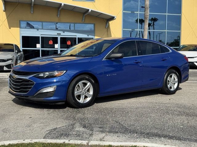 Used 2023 Chevrolet Malibu LS FWD image 2