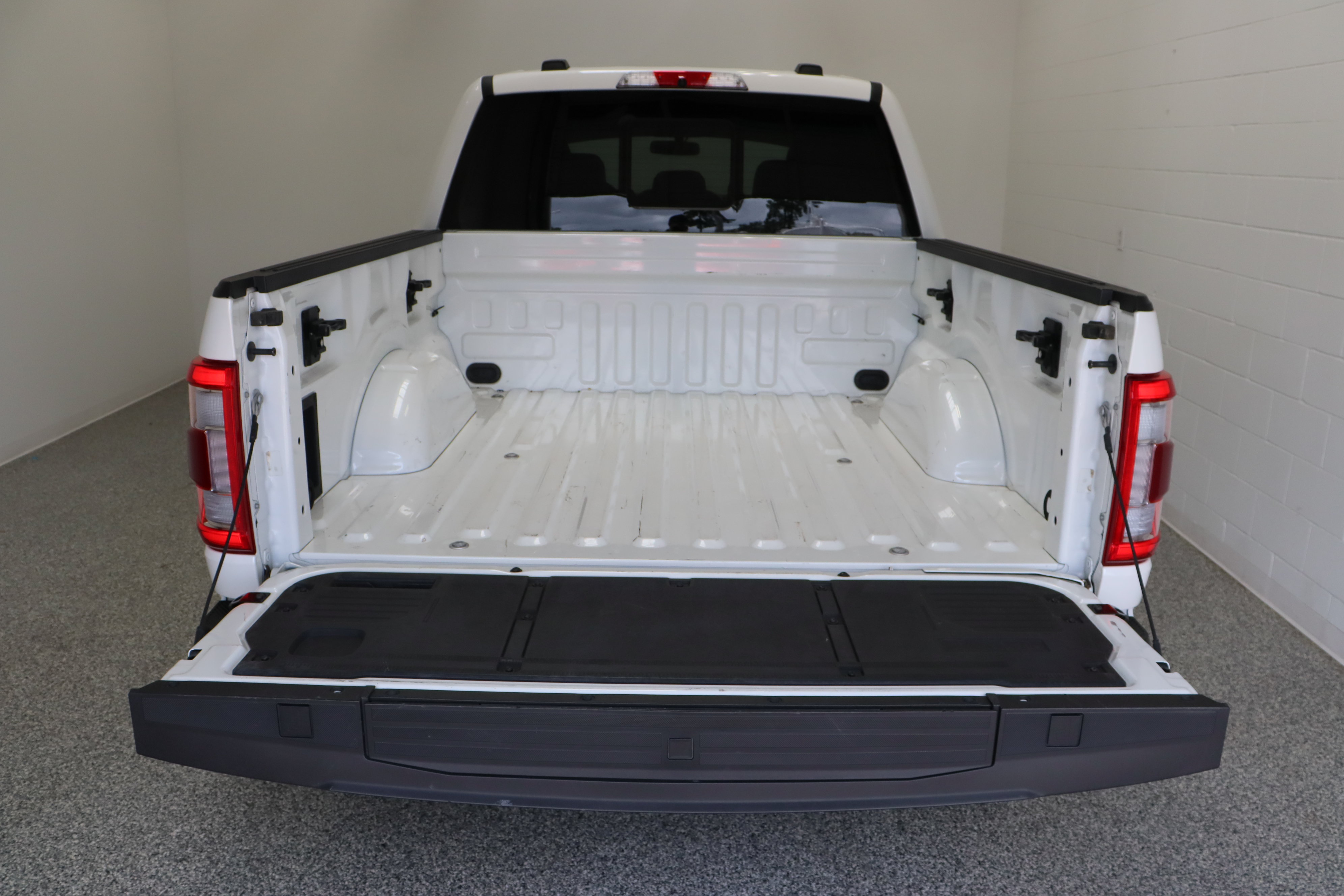 Used 2022 Ford F150 King Ranch w/ Equipment Group 601A High AWD/4WD image 35