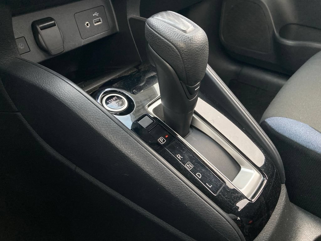 Used 2025 Nissan Versa SV FWD image 24
