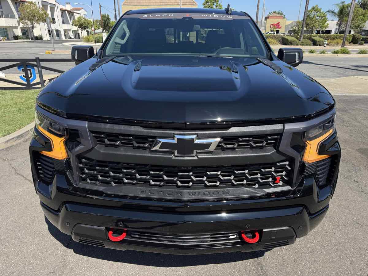 Used 2025 Chevrolet Silverado 1500 RST w/ Redline Edition AWD/4WD image 11