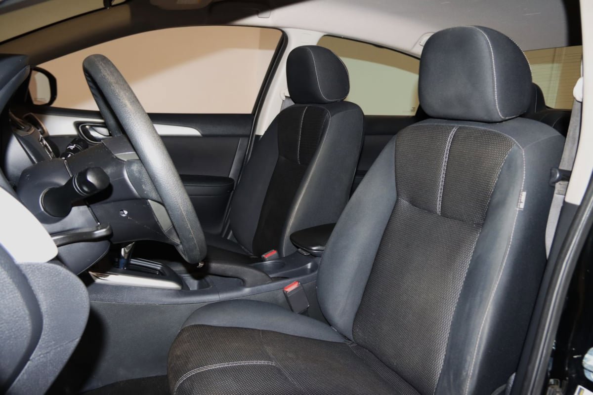 Used 2017 Nissan Sentra S FWD image 32