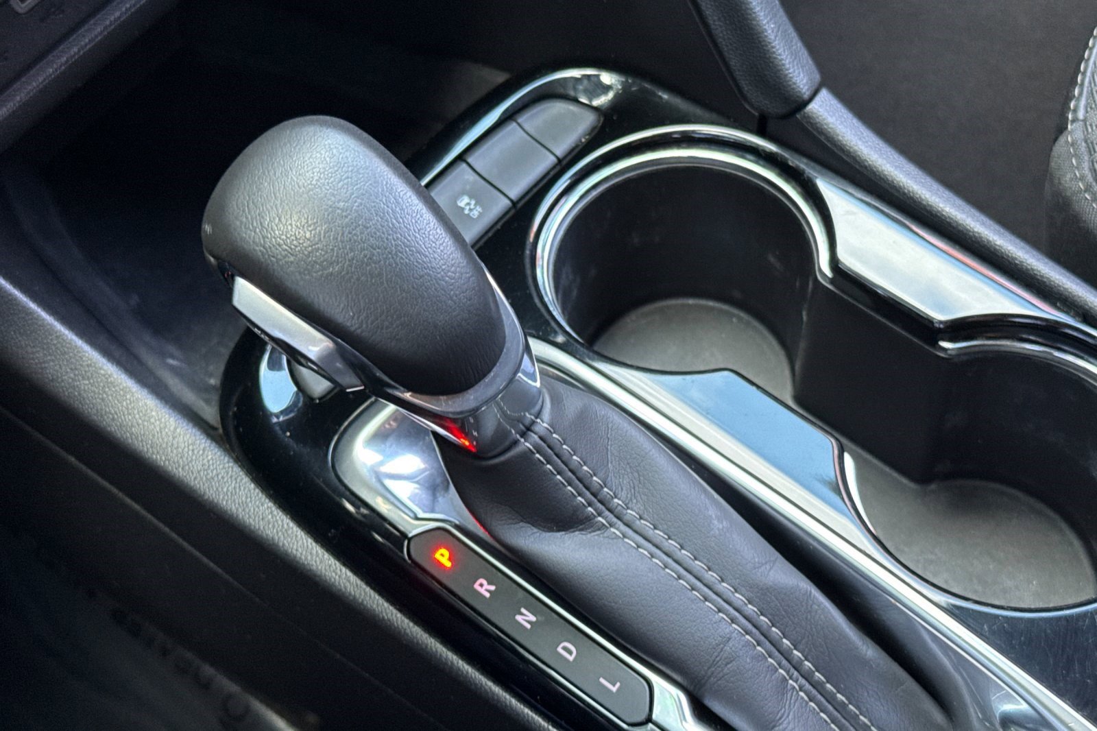 Used 2023 Buick Encore GX Select w/ Sport Touring Package image 26