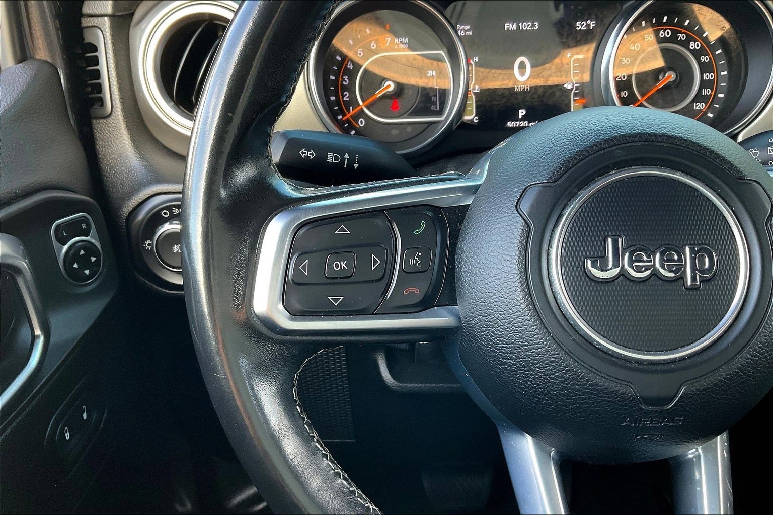 Used 2019 Jeep Wrangler Unlimited Sahara image 16