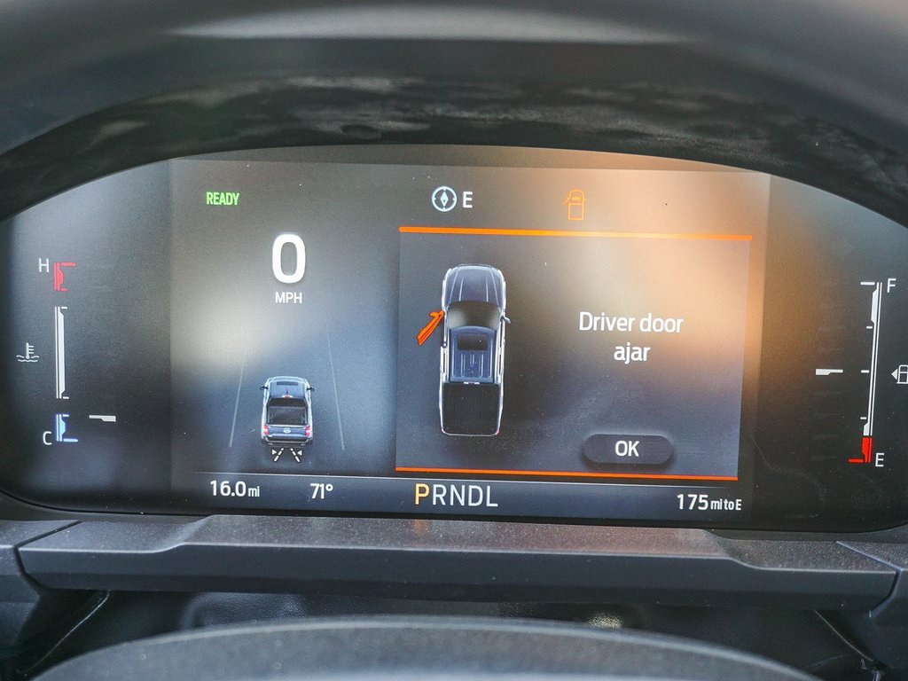 New 2025 Ford Maverick XL image 21