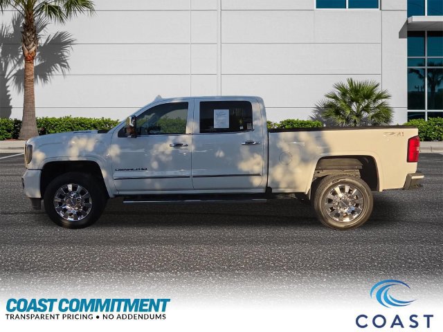 Certified 2015 GMC Sierra 2500 Denali w/ Duramax Plus Package AWD/4WD image 9