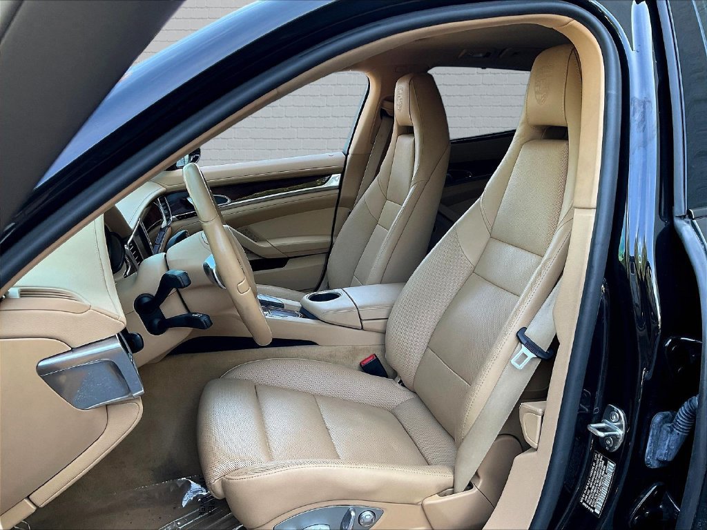 Used 2012 Porsche Panamera S RWD image 16