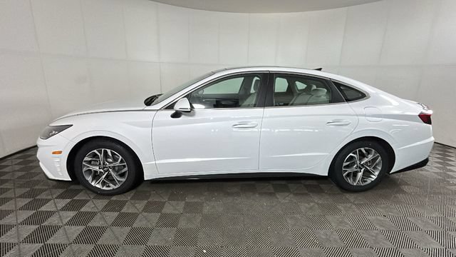 Used 2023 Hyundai Sonata SEL w/ Convenience Package FWD image 5