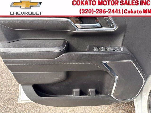 Used 2023 Chevrolet Silverado 1500 LT w/ Z71 Off-Road Package AWD/4WD image 16
