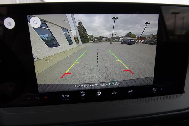 New 2025 Ford Maverick XL w/ Equipment Group 101A image 24