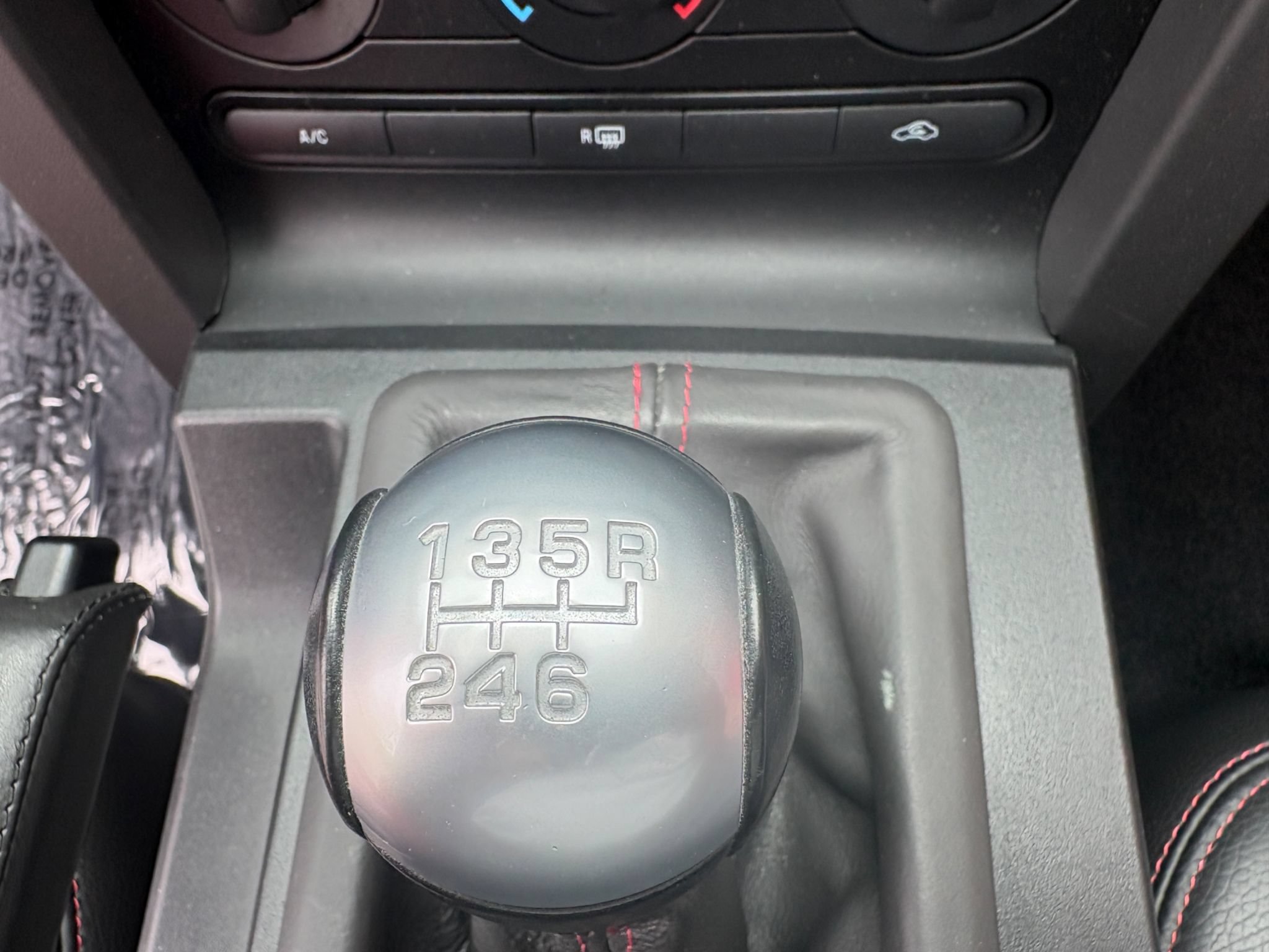 Used 2008 Ford Mustang Shelby GT500 RWD image 55