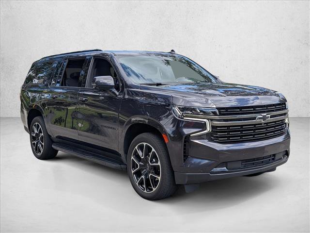 Used 2022 Chevrolet Suburban RST w/ Luxury Package image 3