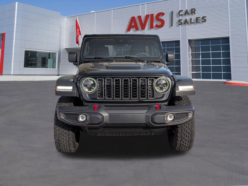 Used 2025 Jeep Wrangler Unlimited Rubicon w/ Convenience Group image 2