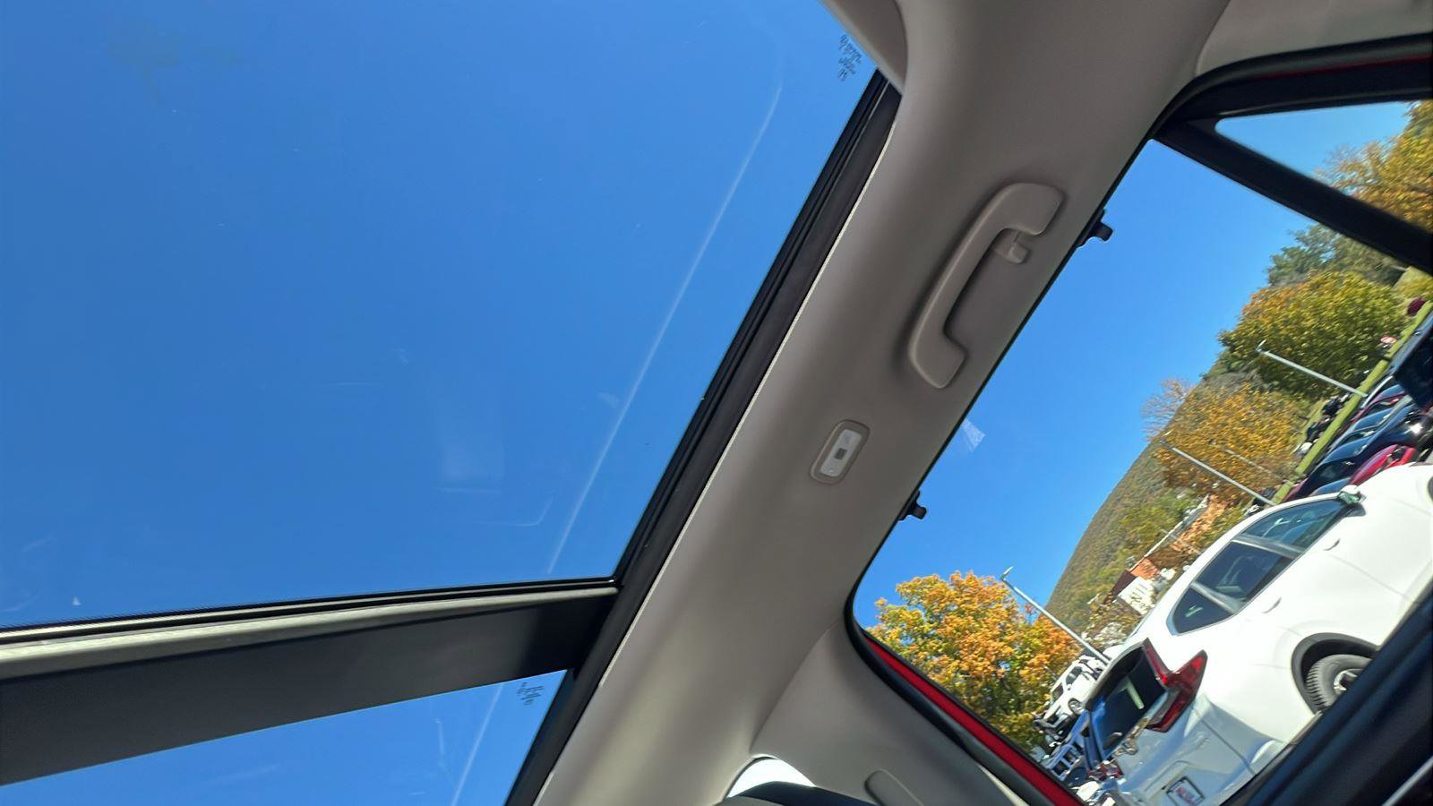 New 2025 Honda Pilot Touring image 20