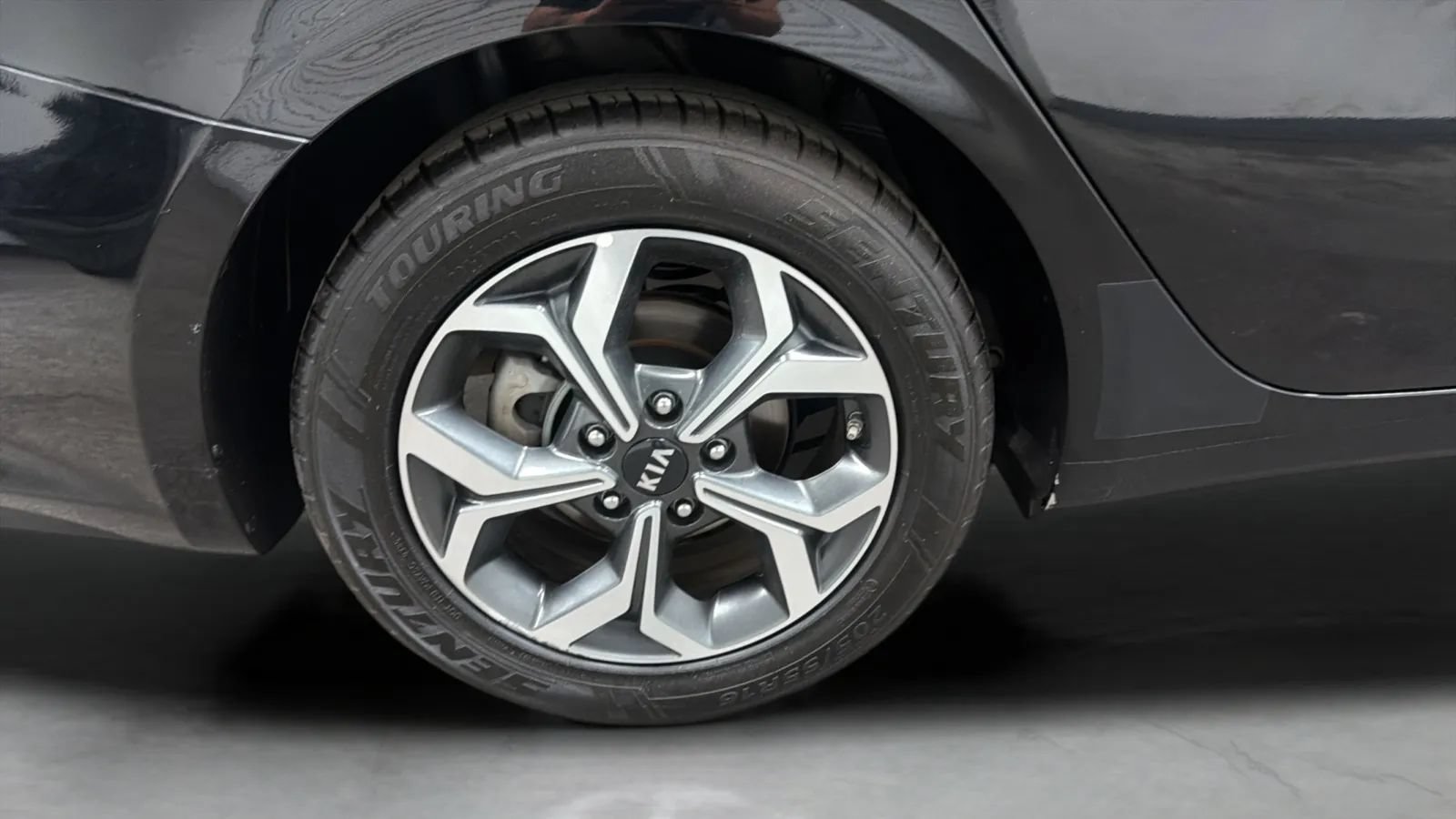 Used 2021 Kia Forte LXS FWD image 24