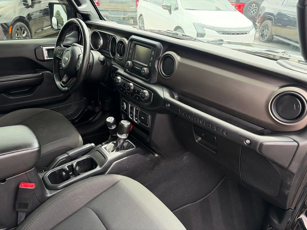 Certified 2018 Jeep Wrangler Sport AWD/4WD image 15