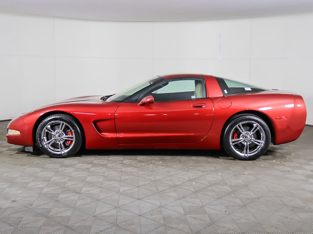 Used 2004 Chevrolet Corvette Coupe w/ Preferred Equipment Group RWD image 12