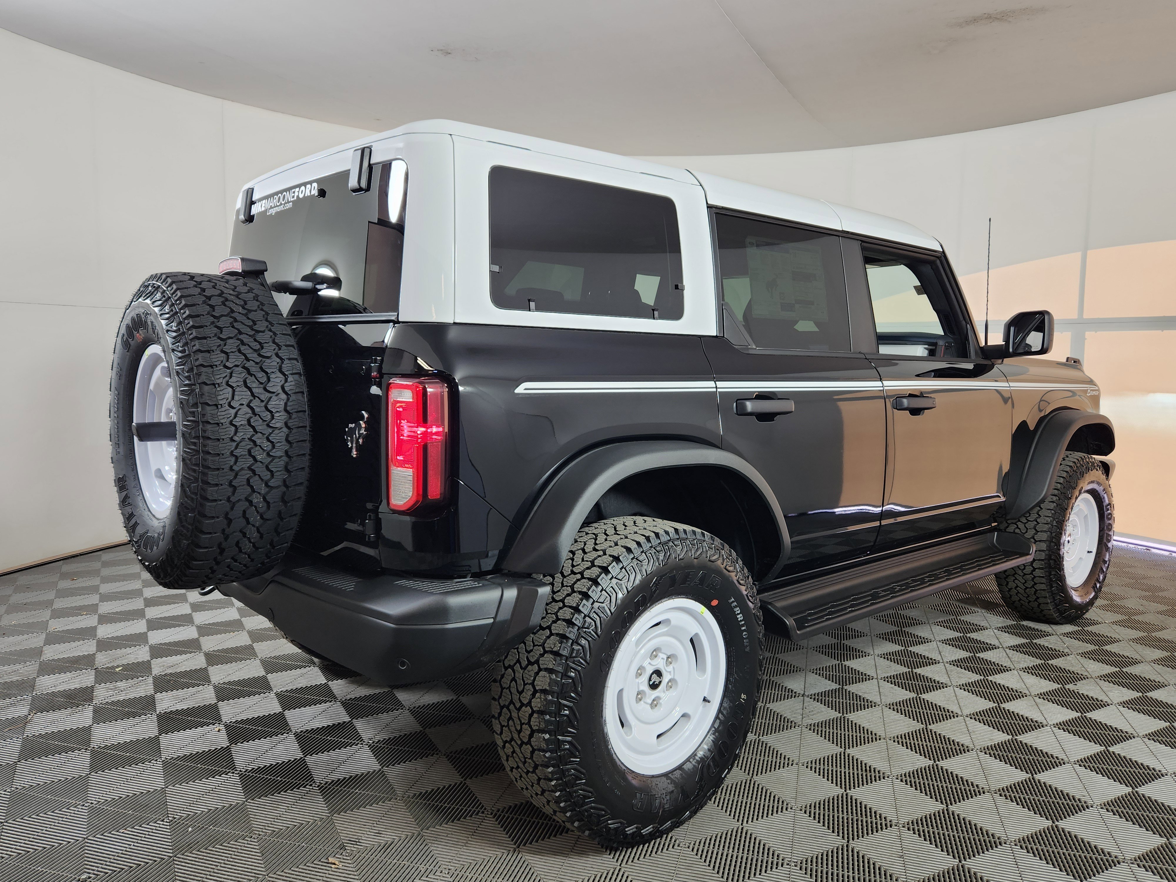 New 2025 Ford Bronco Heritage Edition image 7