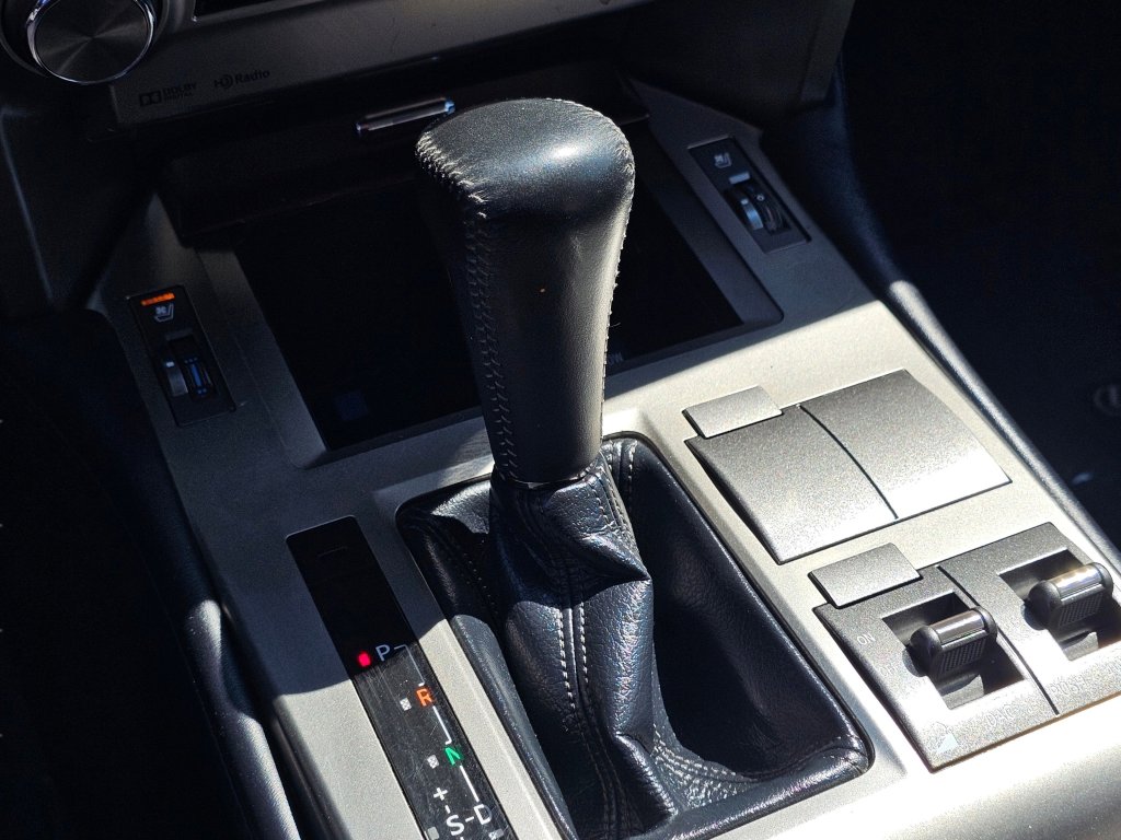 Used 2018 Lexus GX 460 Premium w/ Premium Package image 13