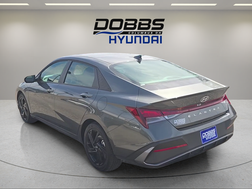 Certified 2026 Hyundai Elantra Sport FWD image 3