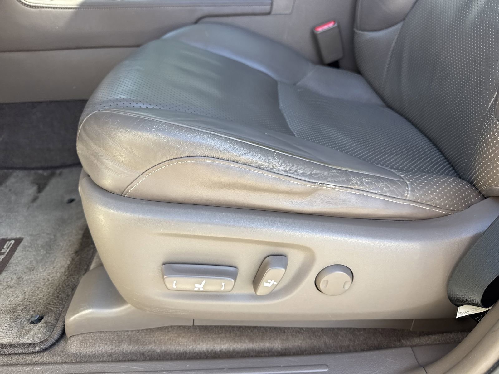 Used 2010 Lexus GX 460 image 19