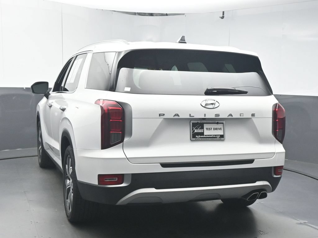 Used 2022 Hyundai Palisade SEL w/ Premium Package FWD image 6