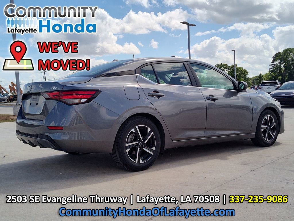 Used 2024 Nissan Sentra SV FWD image 10