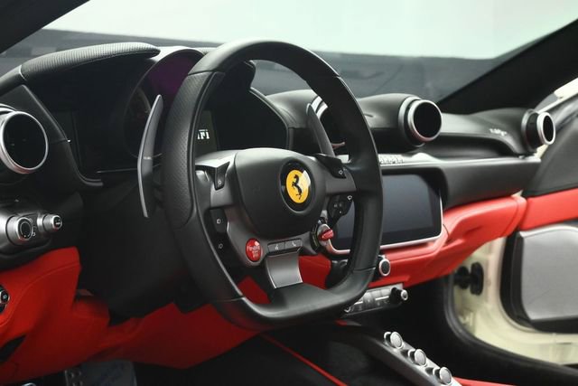 Used 2020 Ferrari Portofino RWD image 40