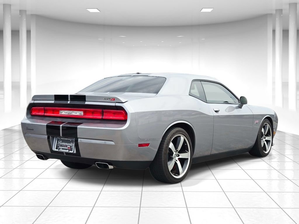 Used 2014 Dodge Challenger SRT8 w/ Harman/Kardon Audio Group RWD image 3