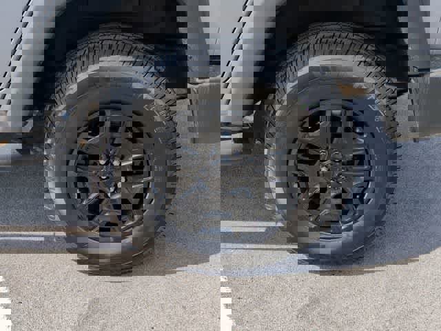 Used 2015 Jeep Wrangler Unlimited Sport image 14