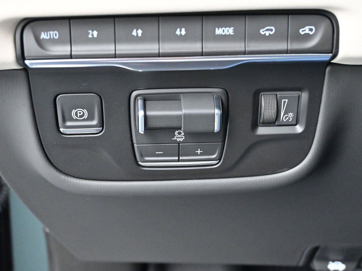 Certified 2026 Cadillac Escalade ESV Sport w/ Touring Package image 28