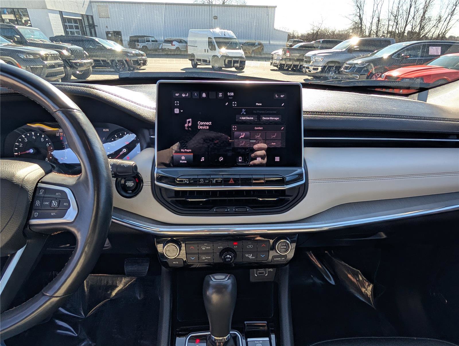 Used 2022 Jeep Compass Limited w/ Sun and Sound Group image 17